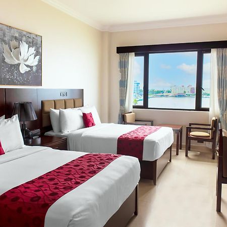 Golden Bay Belize Hotel 벨리즈 시티 외부 사진