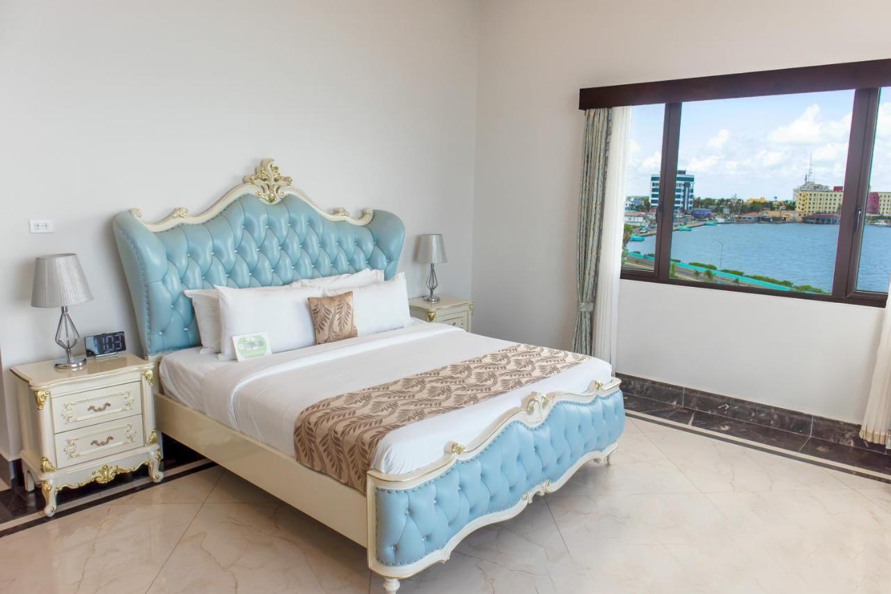 Golden Bay Belize Hotel 벨리즈 시티 외부 사진