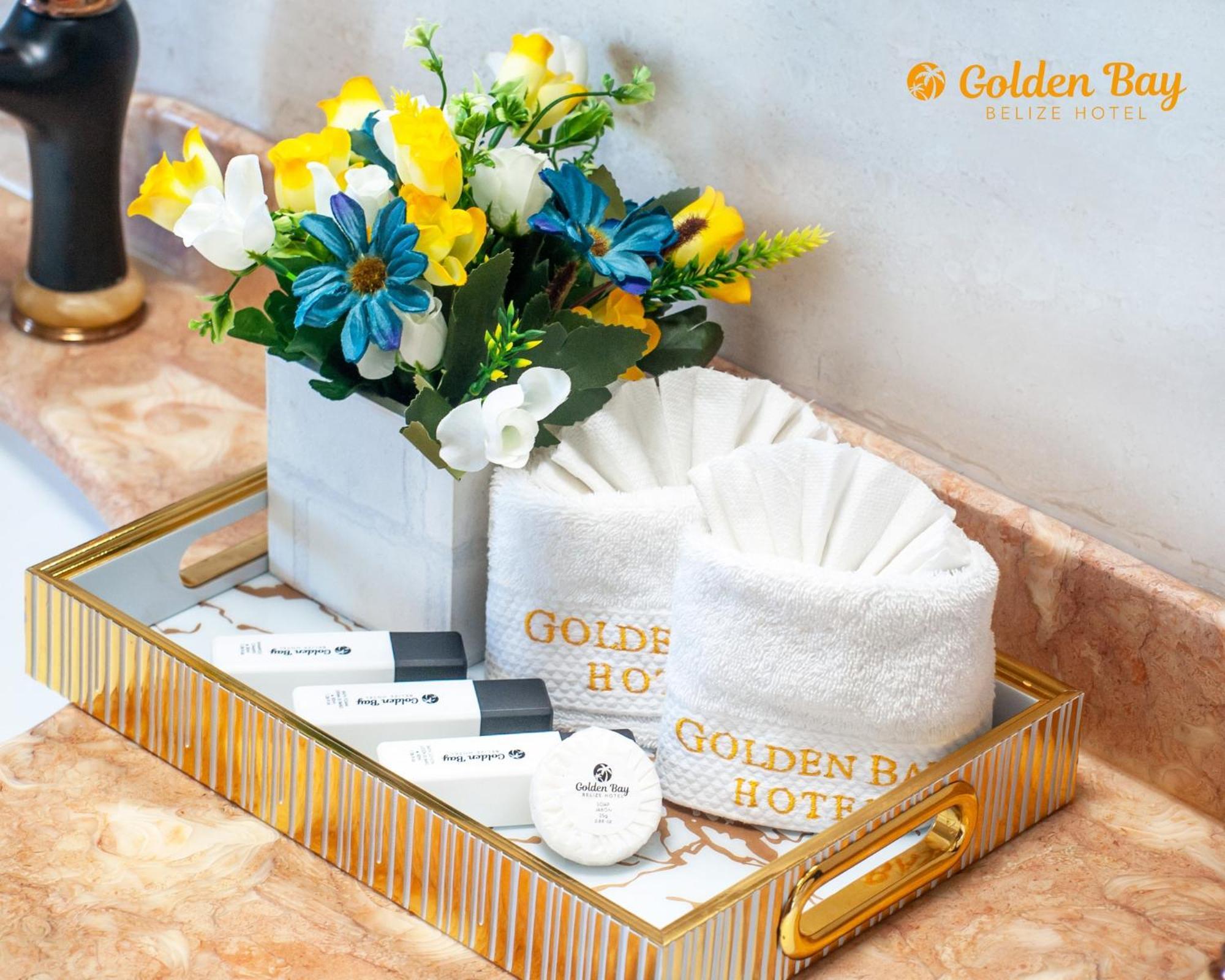 Golden Bay Belize Hotel 벨리즈 시티 외부 사진